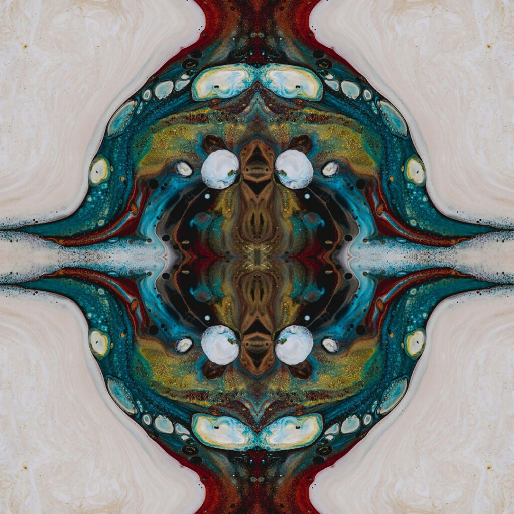 Reiki and Shamanism: Compare Techniques, Practices, and Ceremonies